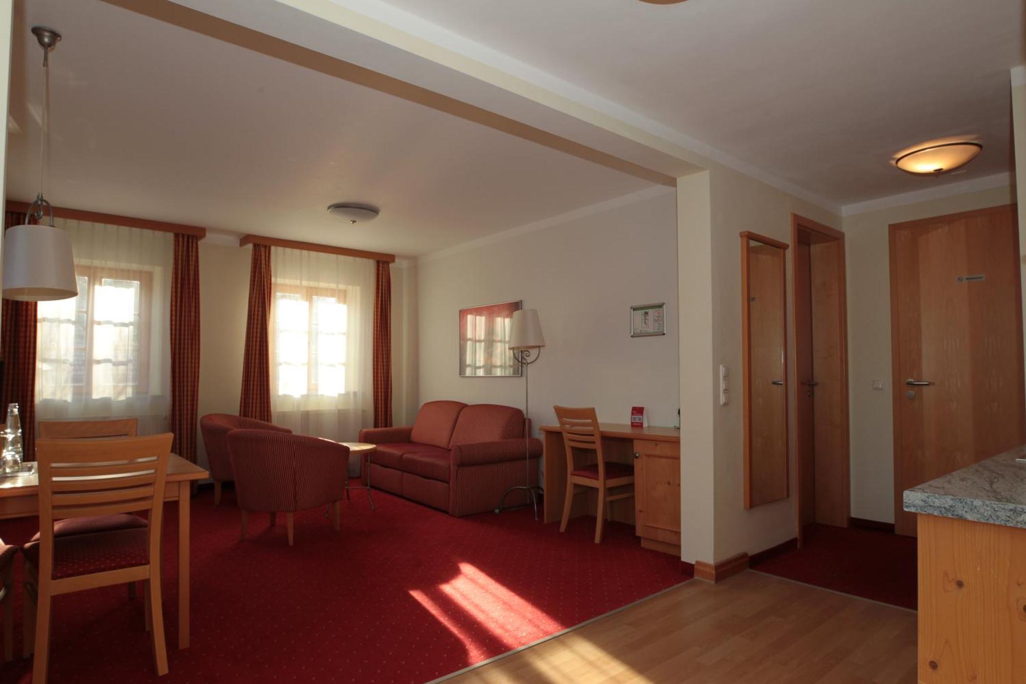 Landgasthof Drei Rosen Bernried am Starnberger See Exterior photo